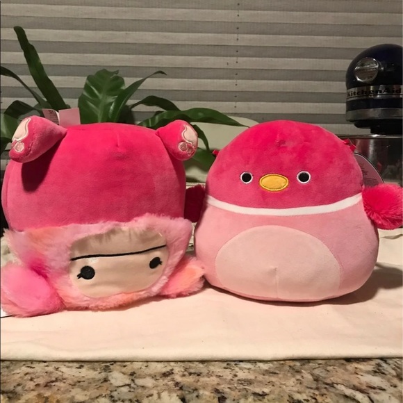 Hailey and Della 8” Squishmallow - Picture 1 of 4